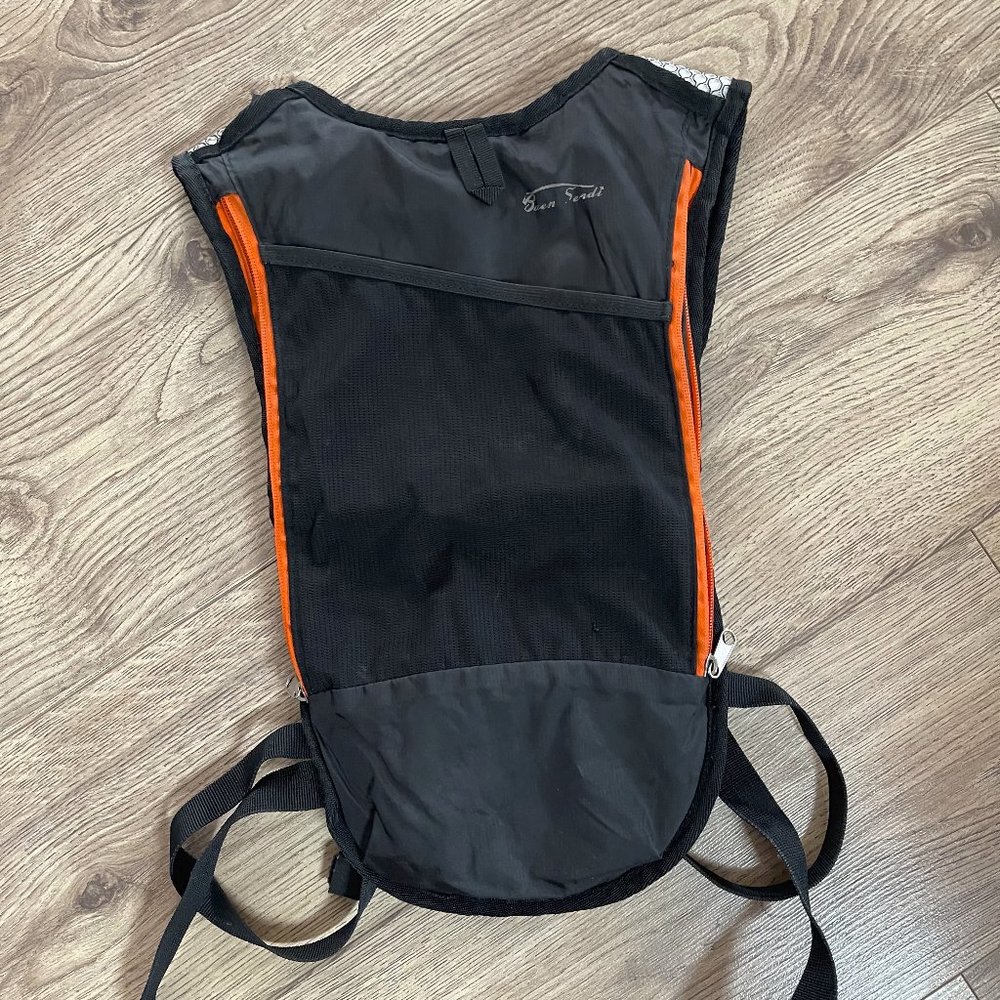 Baen Sendi Hydration Pack